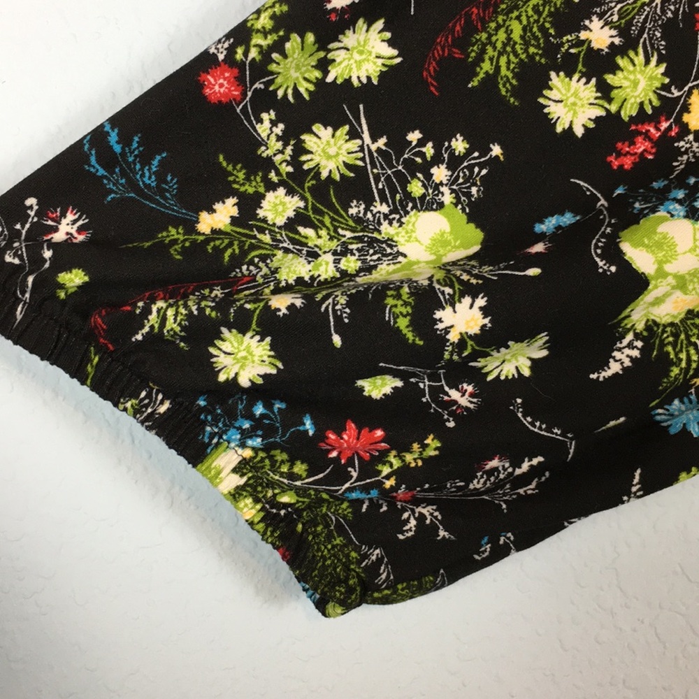 Emma Black Floral Blouse - Picture 3 of 7